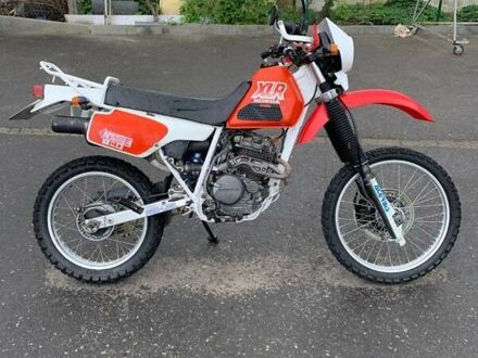Хонда XR 250R 2005 в Одессе на Automoto.ua Красный Хонда XR 250R, объемом двигателя 0.25 л и пробегом 28 тыс. км за 2199 $, фото 1 на Automoto.ua