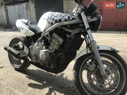 Хонда CB-1 1990 в Киеве на Automoto.ua Белый Хонда CB-1, объемом двигателя 0.4 л и пробегом 50 тыс. км за 1800 $, фото 1 на Automoto.ua