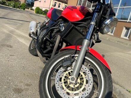 Хонда CB400SF, объемом двигателя 0.4 л и пробегом 1 тыс. км за 2700 $, фото 1 на Automoto.ua