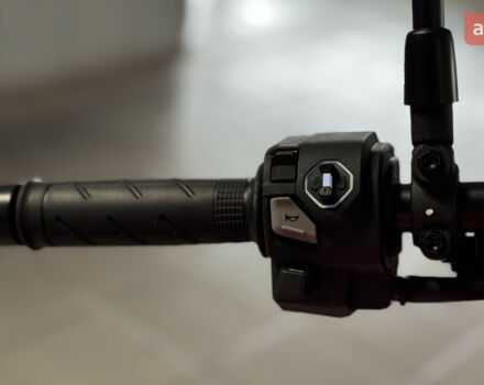 Хонда CB 1000S Hornet, об'ємом двигуна 1 л та пробігом 0 тис. км за 12316 $, фото 8 на Automoto.ua