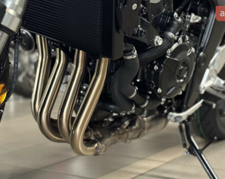 Хонда CB 1000S Hornet, об'ємом двигуна 1 л та пробігом 0 тис. км за 12316 $, фото 10 на Automoto.ua