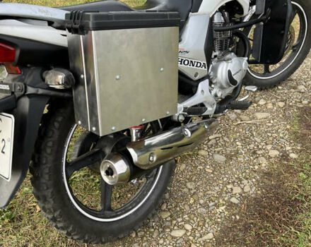 Хонда CB 125F, объемом двигателя 0.12 л и пробегом 11 тыс. км за 1400 $, фото 4 на Automoto.ua