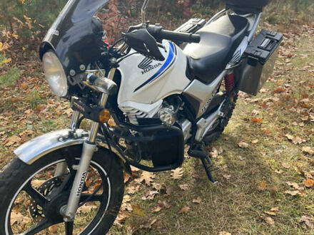 Хонда CB 125F, объемом двигателя 0.12 л и пробегом 11 тыс. км за 1400 $, фото 1 на Automoto.ua