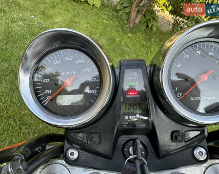 Белый Хонда CB 1300S, объемом двигателя 1.3 л и пробегом 27 тыс. км за 5000 $, фото 10 на Automoto.ua