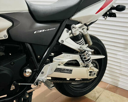 Білий Хонда CB 1300S, об'ємом двигуна 1.3 л та пробігом 38 тис. км за 7700 $, фото 41 на Automoto.ua