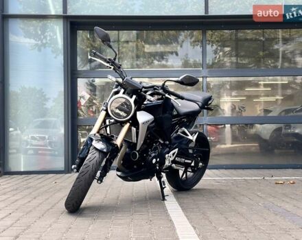 Черный Хонда CB 300R, объемом двигателя 0.29 л и пробегом 6 тыс. км за 4500 $, фото 2 на Automoto.ua