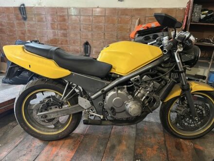 Хонда CB 400, об'ємом двигуна 0 л та пробігом 0 тис. км за 500 $, фото 1 на Automoto.ua