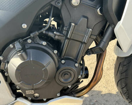 Белый Хонда CB 400F, объемом двигателя 0.4 л и пробегом 14 тыс. км за 4700 $, фото 5 на Automoto.ua