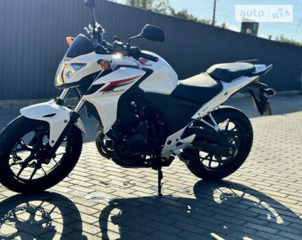 Белый Хонда CB 400F, объемом двигателя 0.4 л и пробегом 13 тыс. км за 4900 $, фото 3 на Automoto.ua