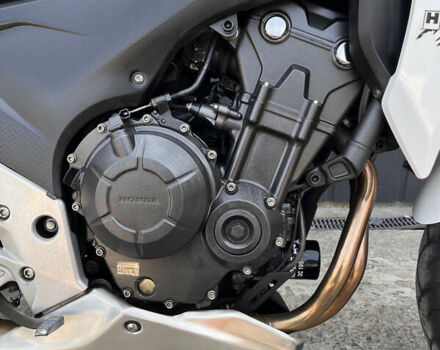 Белый Хонда CB 400F, объемом двигателя 0.4 л и пробегом 20 тыс. км за 4200 $, фото 2 на Automoto.ua