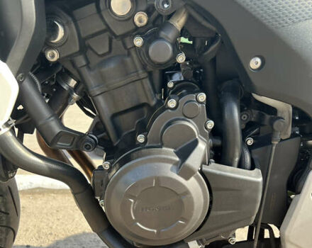 Белый Хонда CB 400F, объемом двигателя 0.4 л и пробегом 14 тыс. км за 4700 $, фото 3 на Automoto.ua