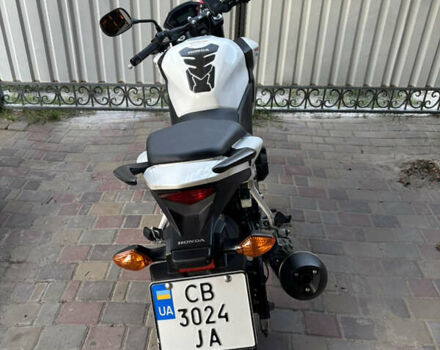 Белый Хонда CB 400F, объемом двигателя 0.4 л и пробегом 22 тыс. км за 4900 $, фото 7 на Automoto.ua