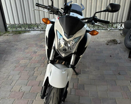 Белый Хонда CB 400F, объемом двигателя 0.4 л и пробегом 22 тыс. км за 4900 $, фото 2 на Automoto.ua