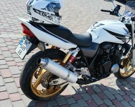 Белый Хонда CB 400SF, объемом двигателя 0.4 л и пробегом 40 тыс. км за 2500 $, фото 4 на Automoto.ua
