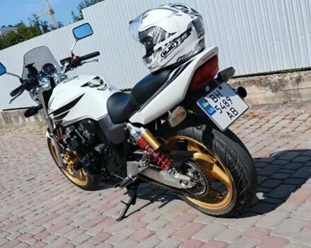 Белый Хонда CB 400SF, объемом двигателя 0.4 л и пробегом 40 тыс. км за 2500 $, фото 5 на Automoto.ua
