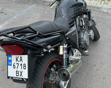 Черный Хонда CB 400SF, объемом двигателя 0.4 л и пробегом 56 тыс. км за 3100 $, фото 3 на Automoto.ua