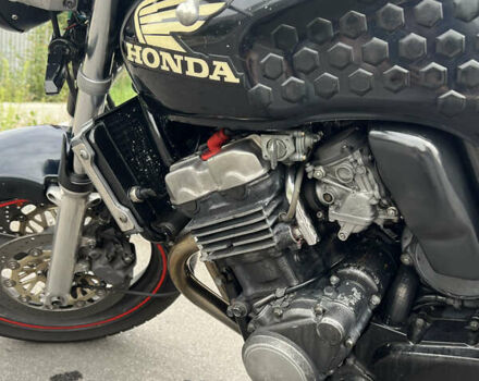 Черный Хонда CB 400SF, объемом двигателя 0.4 л и пробегом 56 тыс. км за 3100 $, фото 6 на Automoto.ua