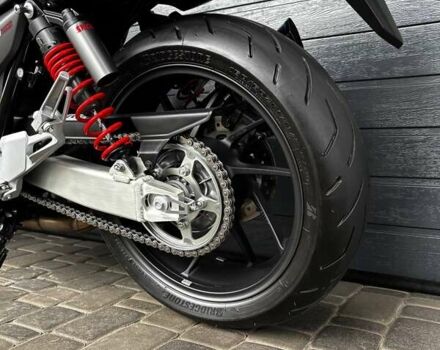 Черный Хонда CB 400SF, объемом двигателя 0.4 л и пробегом 12 тыс. км за 7500 $, фото 9 на Automoto.ua