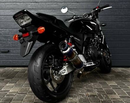 Черный Хонда CB 400SF, объемом двигателя 0.4 л и пробегом 12 тыс. км за 7500 $, фото 4 на Automoto.ua
