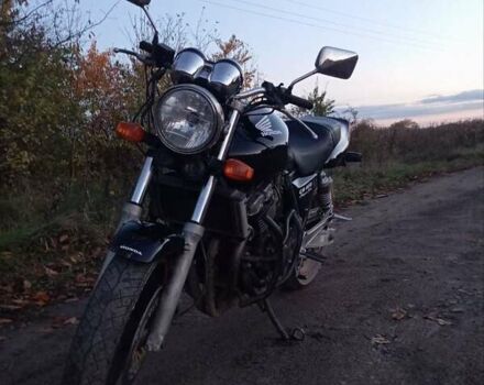 Черный Хонда CB 400SF, объемом двигателя 0.4 л и пробегом 50 тыс. км за 2900 $, фото 1 на Automoto.ua