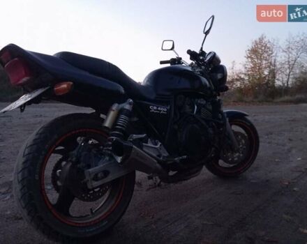 Черный Хонда CB 400SF, объемом двигателя 0.4 л и пробегом 50 тыс. км за 2900 $, фото 5 на Automoto.ua