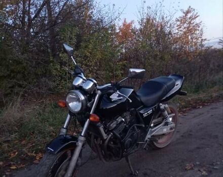 Черный Хонда CB 400SF, объемом двигателя 0.4 л и пробегом 50 тыс. км за 2900 $, фото 4 на Automoto.ua