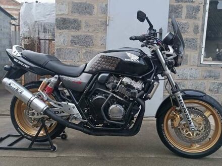 Черный Хонда CB 400SF, объемом двигателя 0.38 л и пробегом 53 тыс. км за 4000 $, фото 1 на Automoto.ua