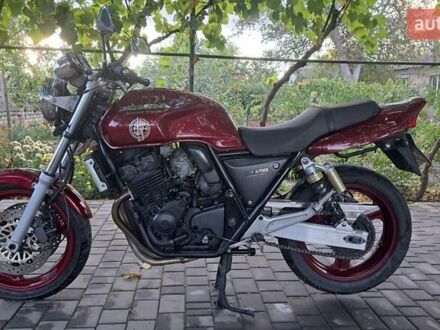 Хонда CB 400SF 1998 в Николаеве на Automoto.ua Красный Хонда CB 400SF, объемом двигателя 0.4 л и пробегом 54 тыс. км за 2700 $, фото 1 на Automoto.ua