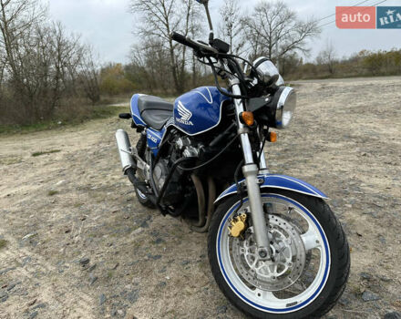 Хонда CB 400SF 2002 в Киеве на Automoto.ua Хонда CB 400SF, объемом двигателя 0.4 л и пробегом 40 тыс. км за 2800 $, фото 1 на Automoto.ua