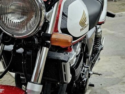 Хонда CB 400SF 1997 у Львові на Automoto.ua Хонда CB 400SF, об'ємом двигуна 0 л та пробігом 50 тис. км за 3450 $, фото 1 на Automoto.ua
