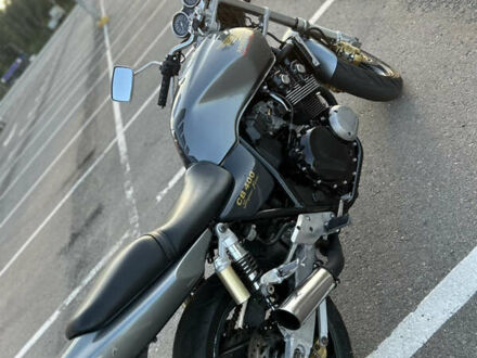 Хонда CB 400SF 2000 у Запоріжжя на Automoto.ua Хонда CB 400SF, об'ємом двигуна 0 л та пробігом 30 тис. км за 2500 $, фото 1 на Automoto.ua