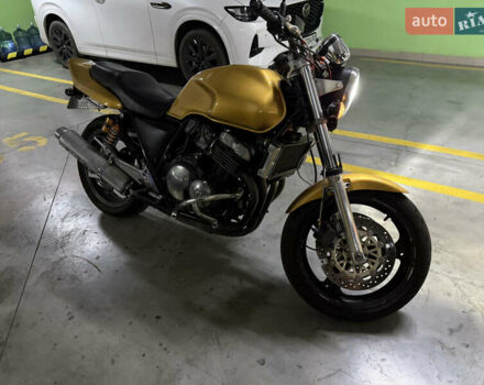 Жовтий Хонда CB 400SF, об'ємом двигуна 0.39 л та пробігом 30 тис. км за 3200 $, фото 2 на Automoto.ua