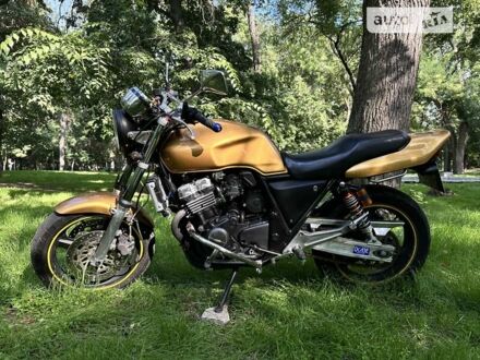Хонда CB 400SF 1996 у Одесі на Automoto.ua Жовтий Хонда CB 400SF, об'ємом двигуна 0.4 л та пробігом 81 тис. км за 2300 $, фото 1 на Automoto.ua