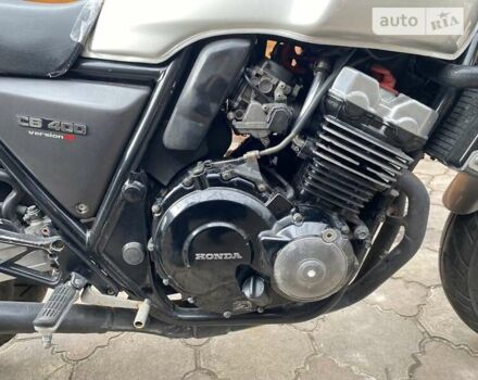 Серый Хонда CB 400SF, объемом двигателя 0.4 л и пробегом 53 тыс. км за 3200 $, фото 5 на Automoto.ua