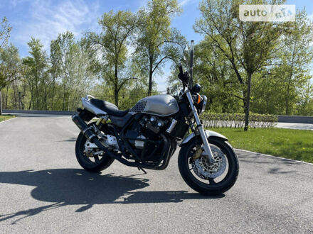 Серый Хонда CB 400SF, объемом двигателя 0.4 л и пробегом 30 тыс. км за 3800 $, фото 1 на Automoto.ua