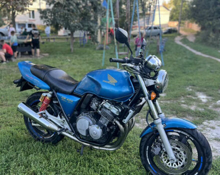 Синий Хонда CB 400SF, объемом двигателя 0.4 л и пробегом 59 тыс. км за 2600 $, фото 1 на Automoto.ua
