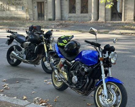 Хонда CB 400SF 2003 в Николаеве на Automoto.ua Синий Хонда CB 400SF, объемом двигателя 0.4 л и пробегом 34 тыс. км за 3500 $, фото 1 на Automoto.ua