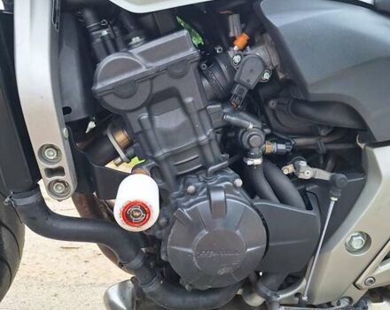 Белый Хонда CB 600F Hornet, объемом двигателя 0.6 л и пробегом 41 тыс. км за 5200 $, фото 6 на Automoto.ua