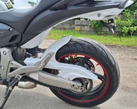 Белый Хонда CB 600F Hornet, объемом двигателя 0.6 л и пробегом 41 тыс. км за 5200 $, фото 9 на Automoto.ua