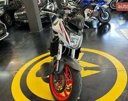 Белый Хонда CB 600F Hornet, объемом двигателя 0.6 л и пробегом 29 тыс. км за 6800 $, фото 1 на Automoto.ua