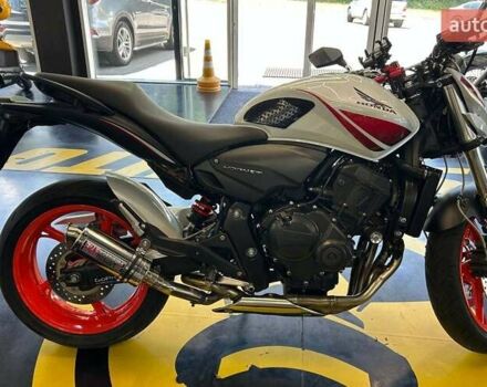 Білий Хонда CB 600F Hornet, об'ємом двигуна 0.6 л та пробігом 29 тис. км за 6800 $, фото 7 на Automoto.ua