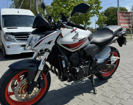 Білий Хонда CB 600F Hornet, об'ємом двигуна 0.6 л та пробігом 30 тис. км за 6300 $, фото 1 на Automoto.ua