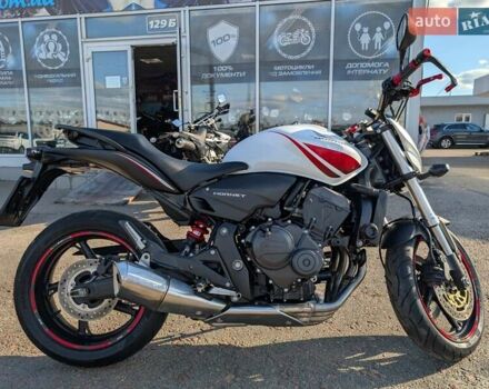 Білий Хонда CB 600F Hornet, об'ємом двигуна 0.6 л та пробігом 35 тис. км за 5799 $, фото 4 на Automoto.ua