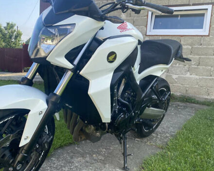 Білий Хонда CB 600F Hornet, об'ємом двигуна 0 л та пробігом 26 тис. км за 3100 $, фото 1 на Automoto.ua