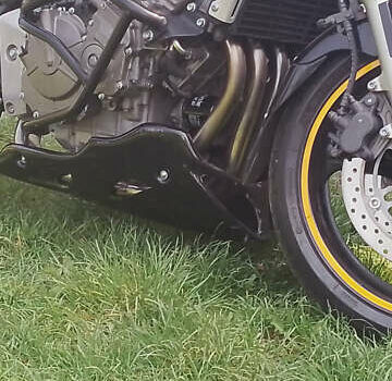 Черный Хонда CB 600F Hornet, объемом двигателя 0.6 л и пробегом 38 тыс. км за 4000 $, фото 8 на Automoto.ua
