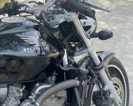 Черный Хонда CB 600F Hornet, объемом двигателя 0.6 л и пробегом 50 тыс. км за 4700 $, фото 3 на Automoto.ua