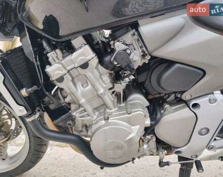 Черный Хонда CB 600F Hornet, объемом двигателя 0.6 л и пробегом 29 тыс. км за 5199 $, фото 12 на Automoto.ua