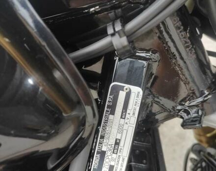 Черный Хонда CB 600F Hornet, объемом двигателя 0.6 л и пробегом 30 тыс. км за 6300 $, фото 11 на Automoto.ua
