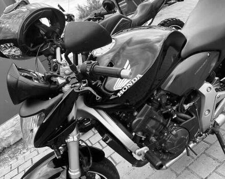 Черный Хонда CB 600F Hornet, объемом двигателя 0.6 л и пробегом 53 тыс. км за 5000 $, фото 1 на Automoto.ua