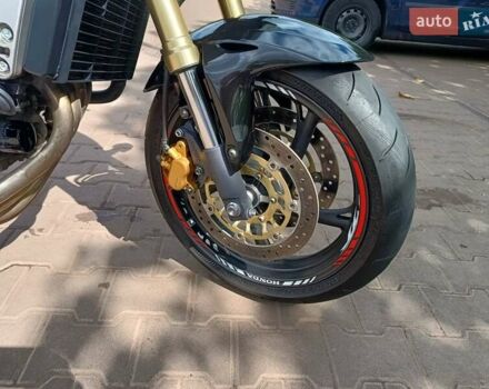 Черный Хонда CB 600F Hornet, объемом двигателя 0.6 л и пробегом 62 тыс. км за 5400 $, фото 12 на Automoto.ua